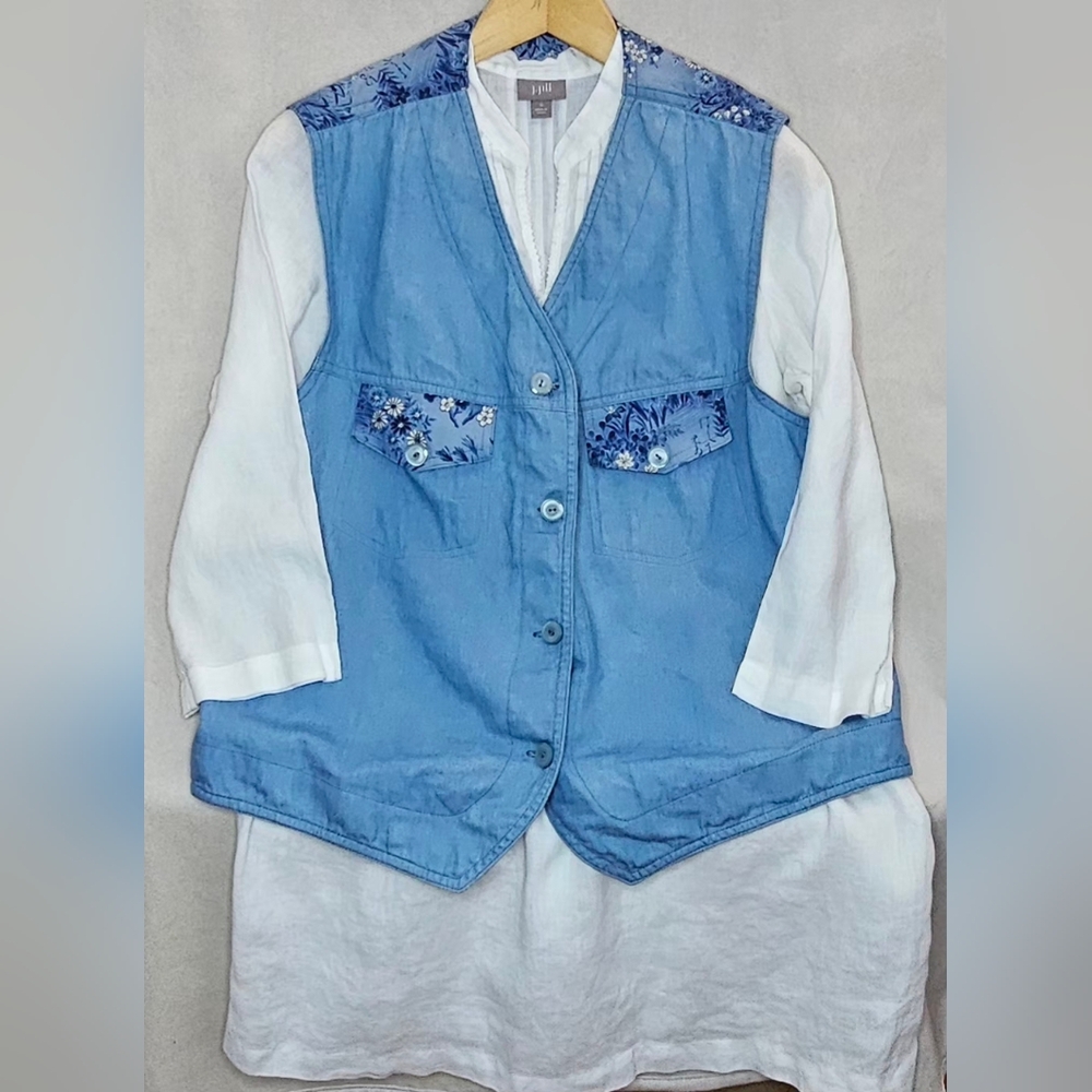 J. Jill Chambray White Top W Vintage Denim Vest.
